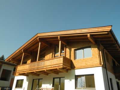 Balkon, Dachstuhl, Täfer In Rustikaler Altholzoptik