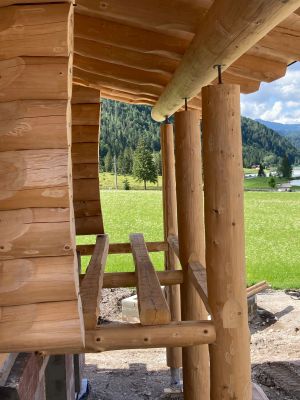 Blockhaus In Kanadischer Naturstammbauweise (3)