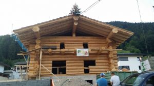 Blockhaus In Kanadischer Rundblockweise - Einfamilienhaus In Rettenschöss